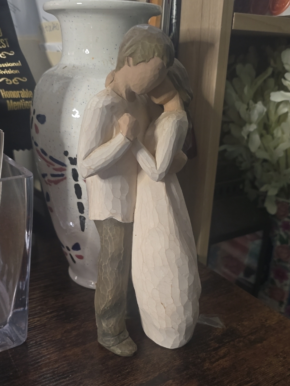 Willow Tree Tender Embrace Figurine - Cream and Olive